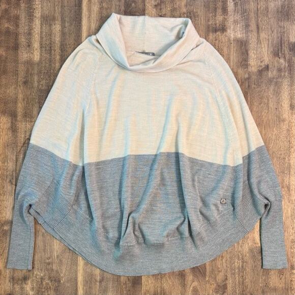 SmartWool Women’s Nokoni Dolman Sleeve Style Merino Wool Poncho Sweater Sz S/M - Picture 4 of 9